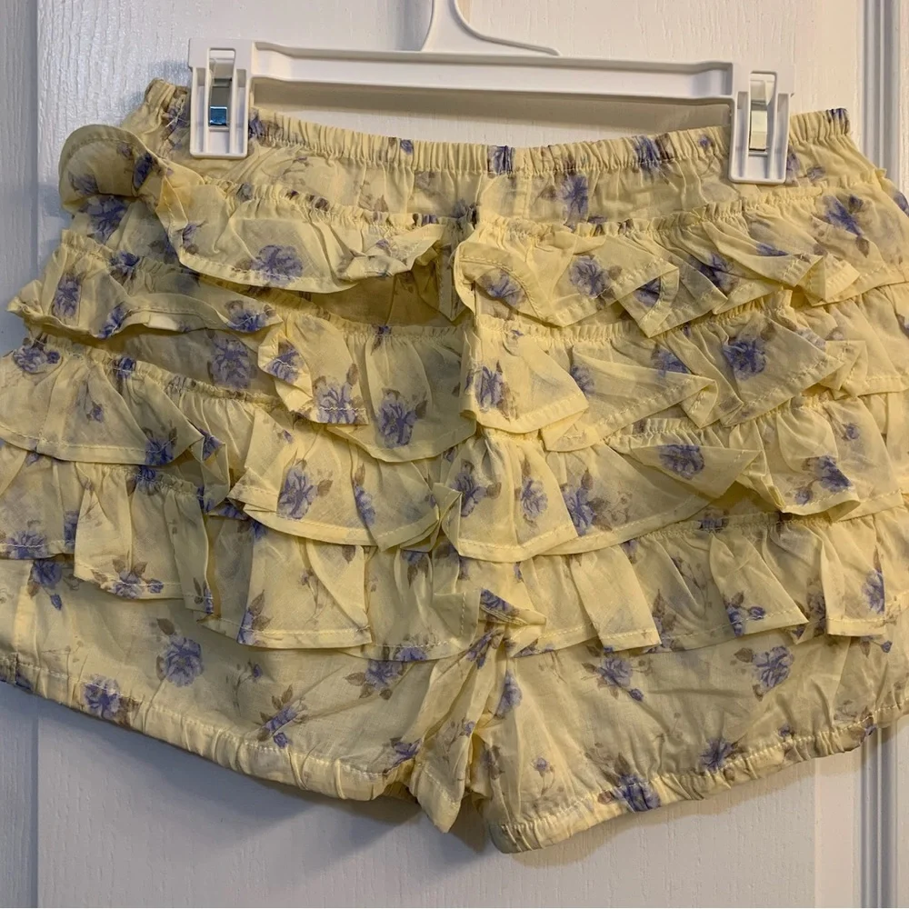 Free People Ruffle Up Butter Yellow Floral Bloomer Shorts NWT cottage core - Picture 5 of 6